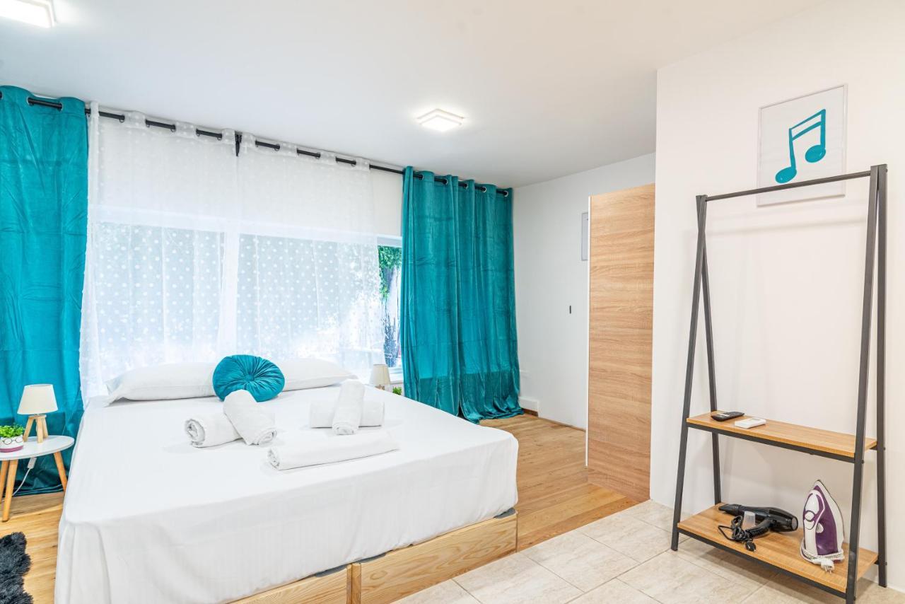 New Loft In The Heart Of City Center Kandiye Dış mekan fotoğraf