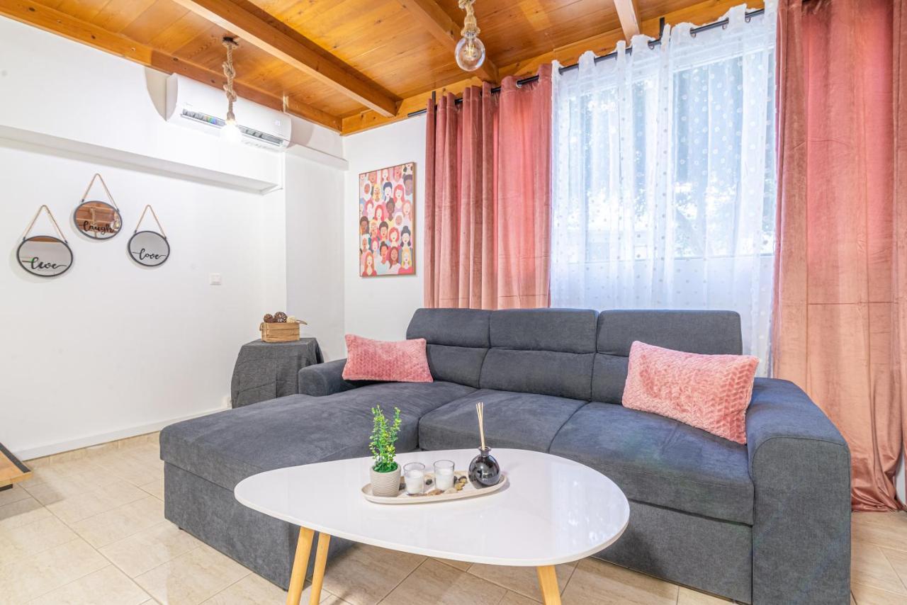 New Loft In The Heart Of City Center Kandiye Dış mekan fotoğraf